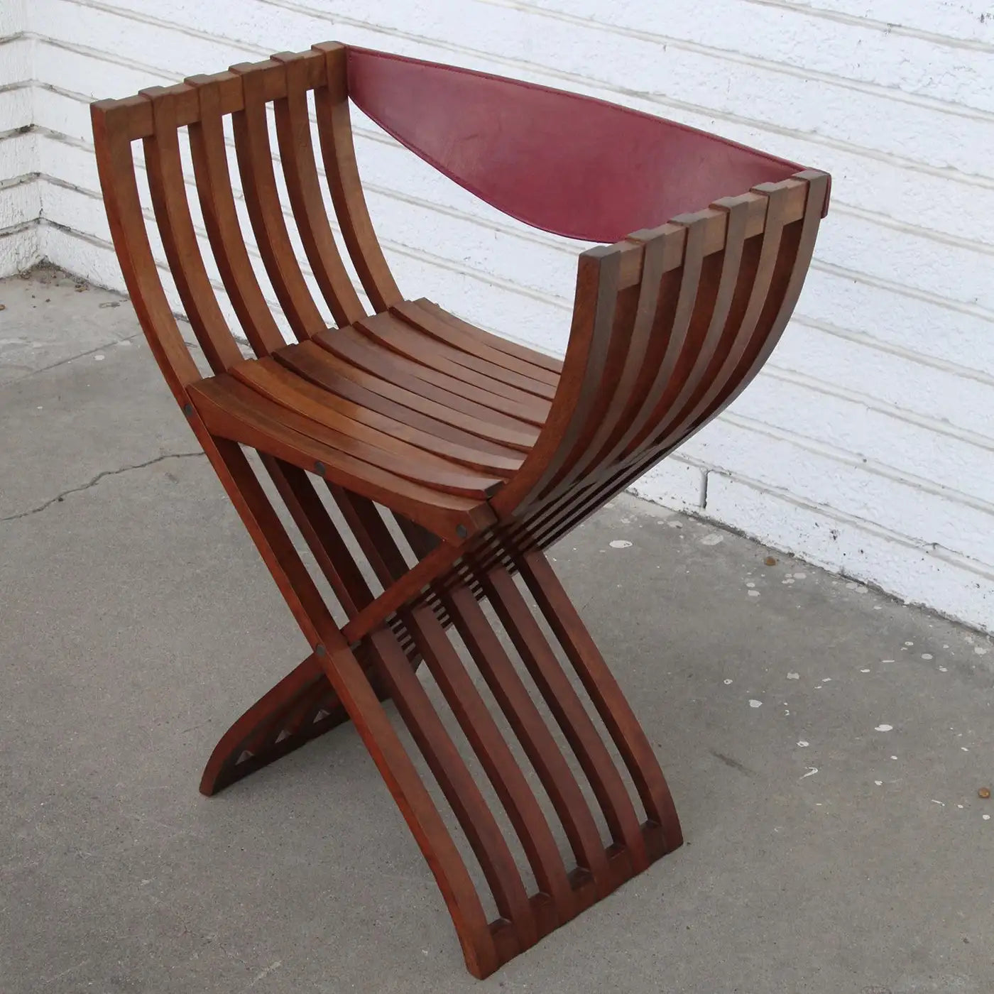 Mid-century modern Curule-style chair