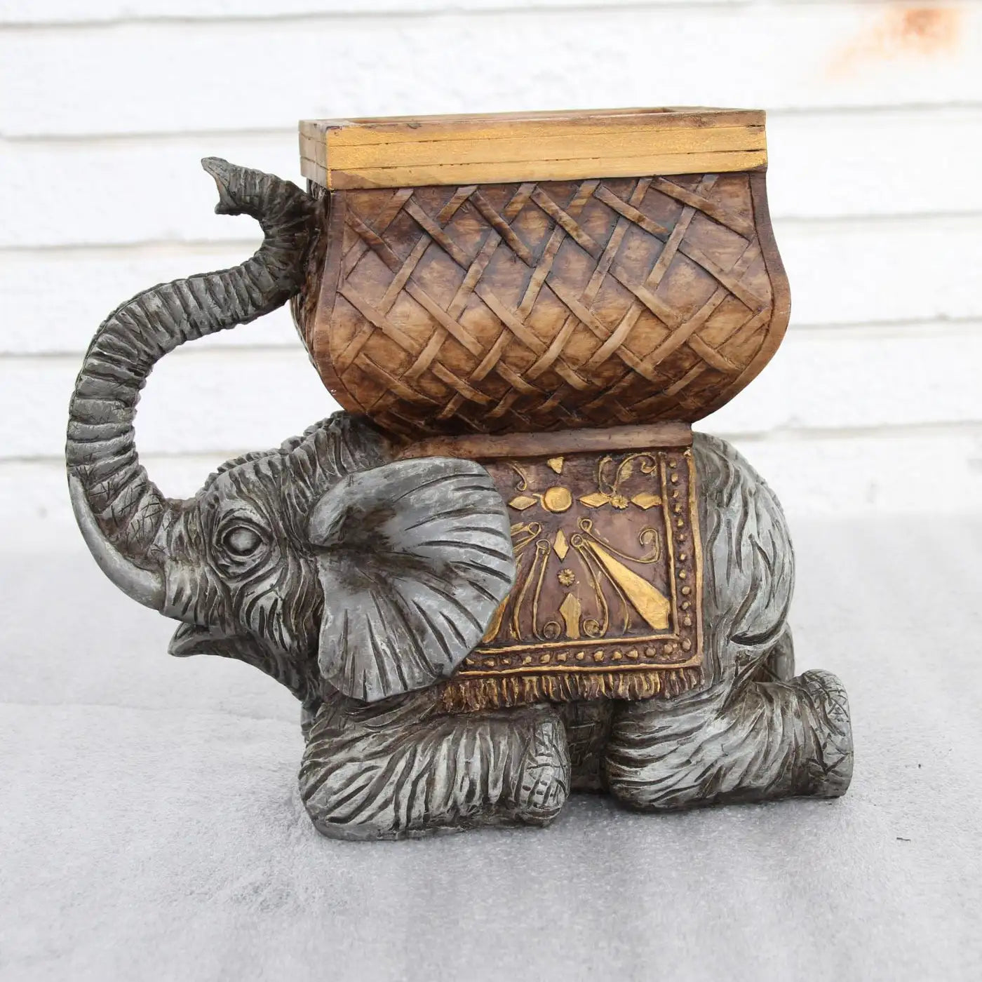 Cute elephant décor planter for indoors