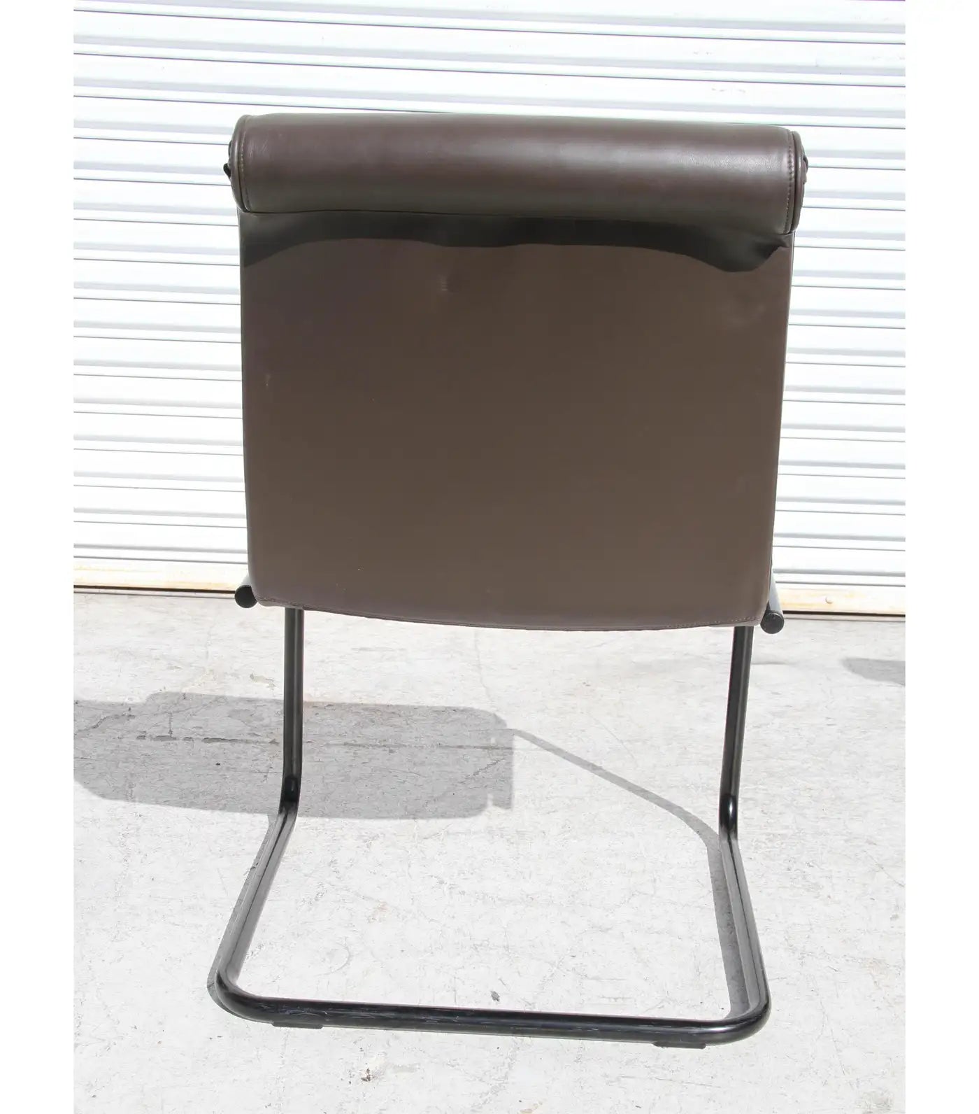 Sapper dining chair by Knoll