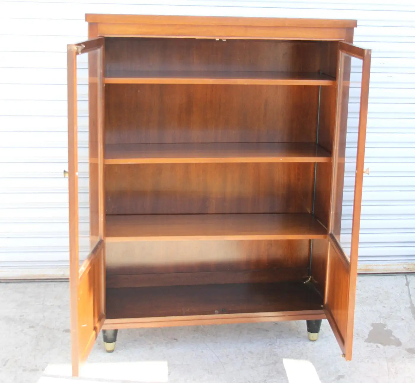 Modern Bernhardt oak bookshelf