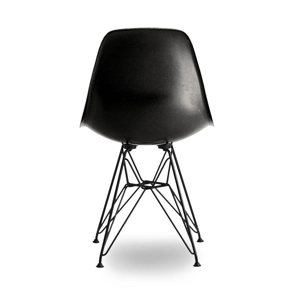 Eames Molded Fiberglass Side Chair - Black