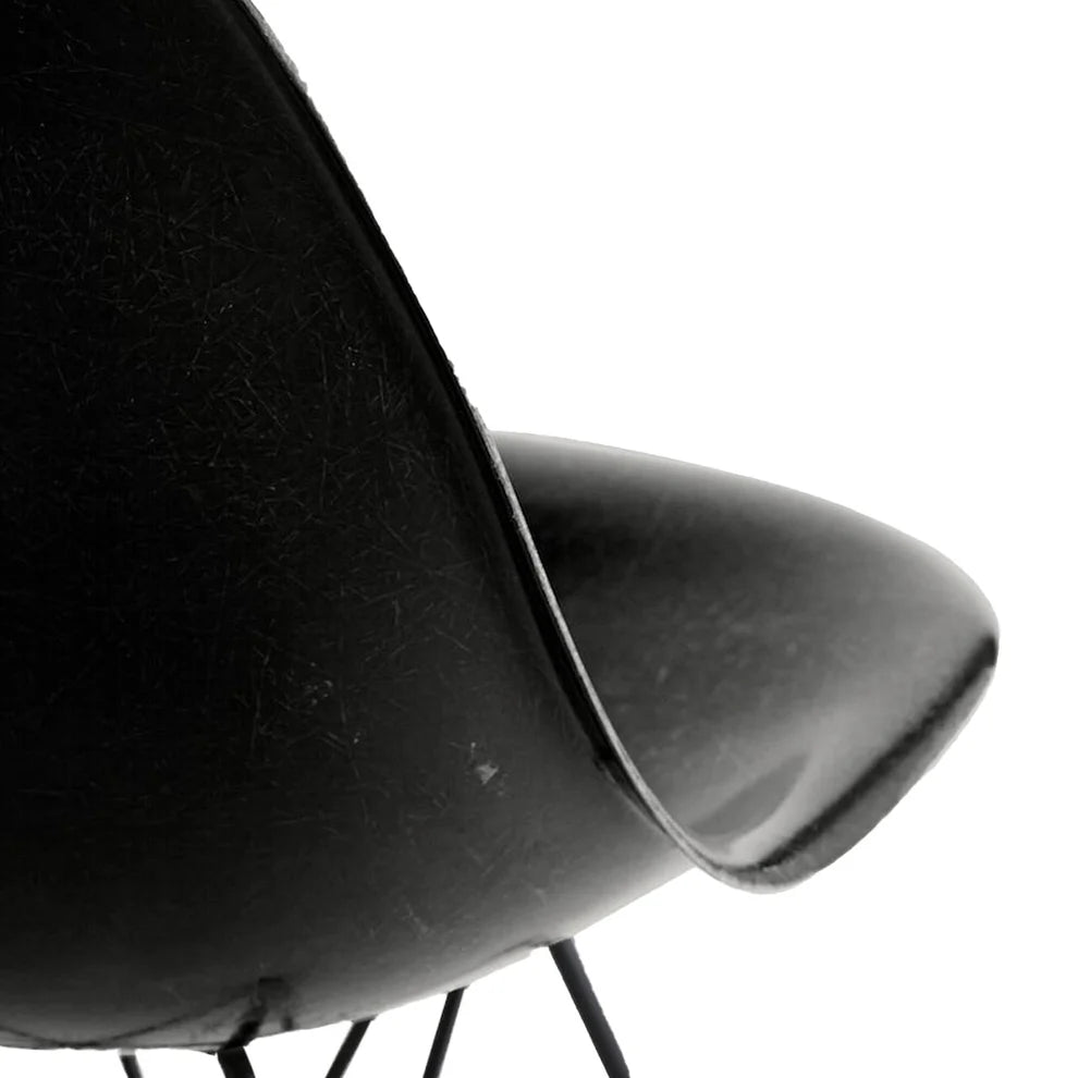 Classic Eames Molded Side Chair in black fiberglass