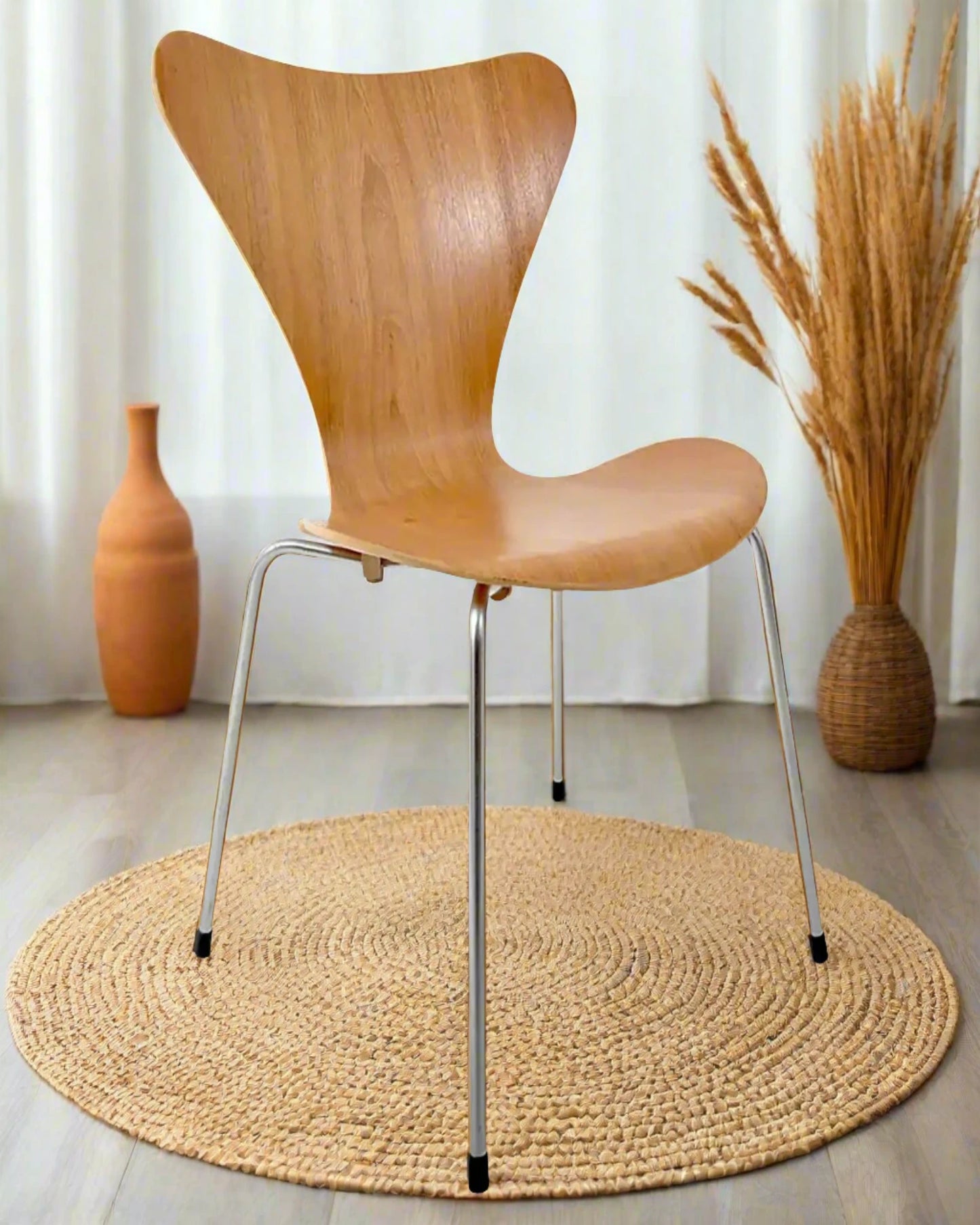 Series 7 Chair by Arne Jacobsen for Fritz Hansen