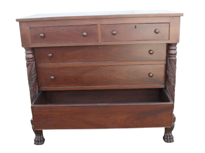 Antique Wooden Dresser with 5 Drawers – Hand-Carved Solid Wood Chest for Vintage-Style Storage