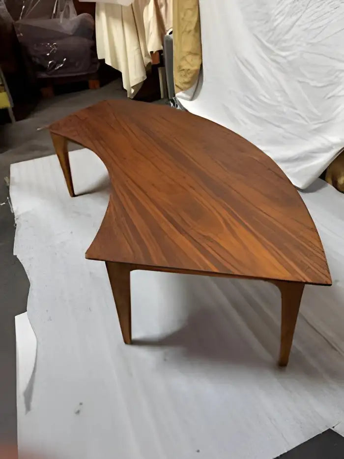 Curved coffee table