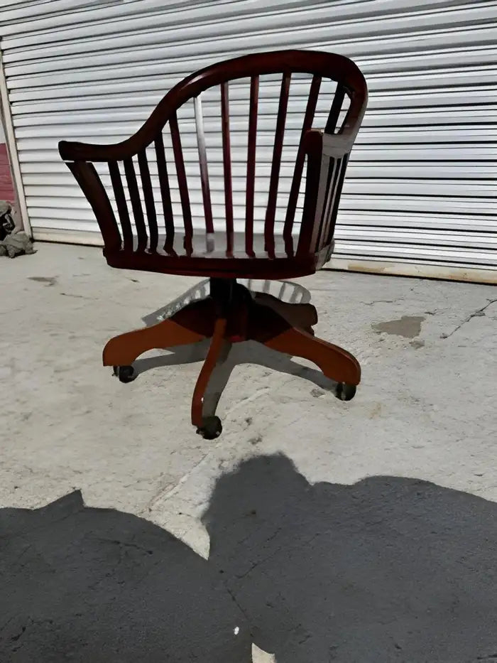 Windsor style swivel adjustable height chair