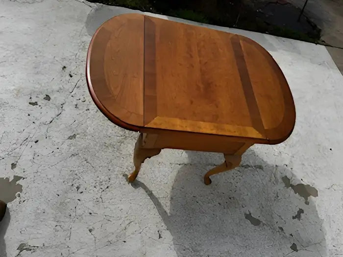Stanley Georgian style drop leaf side table