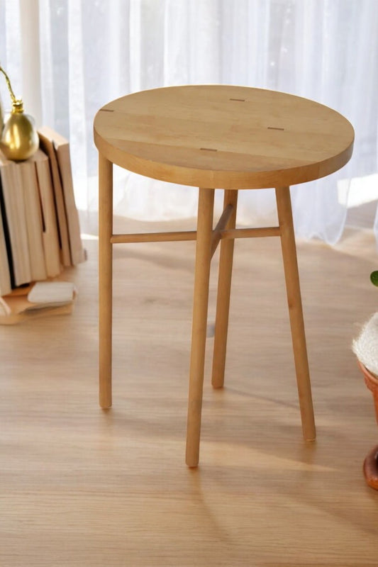 Richard Meier round occasional table design