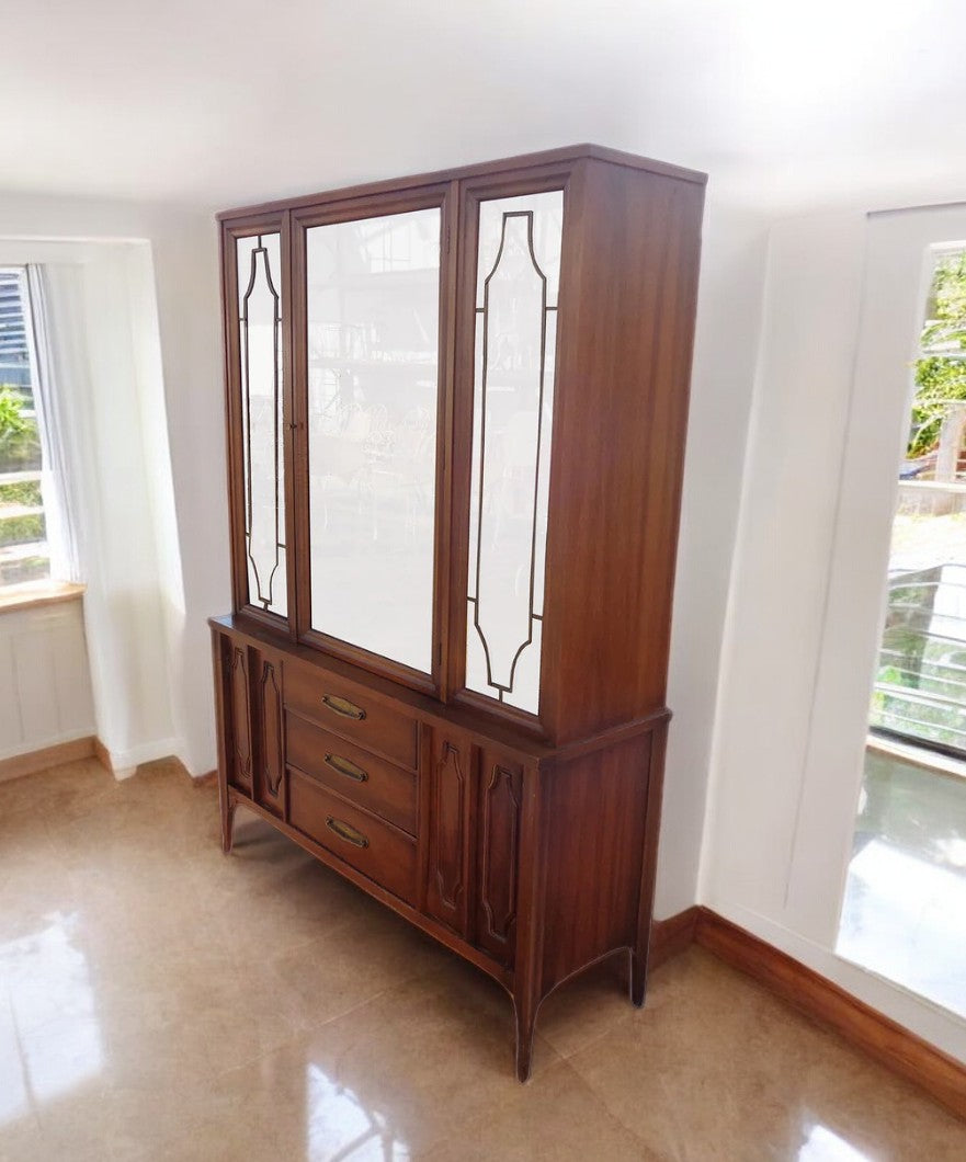 47.5″ Vintage Cabinet (MS10303)