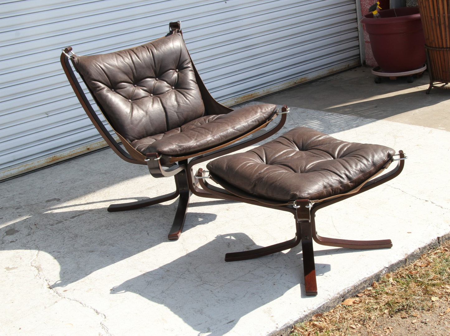 Vintage FALCON low back lounge chair with ottoman