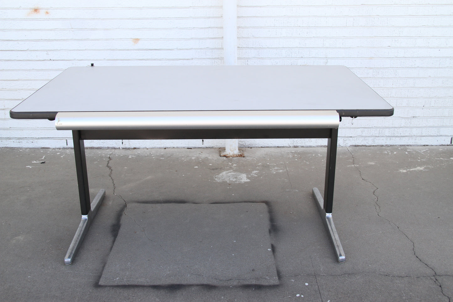 Drafting table