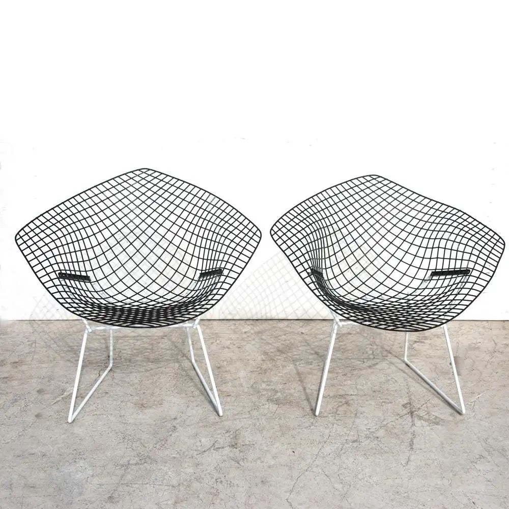 Bertoia two-tone green black diamond mesh chair