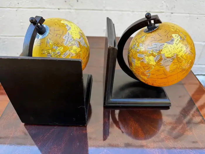 Desk bookends with world map design