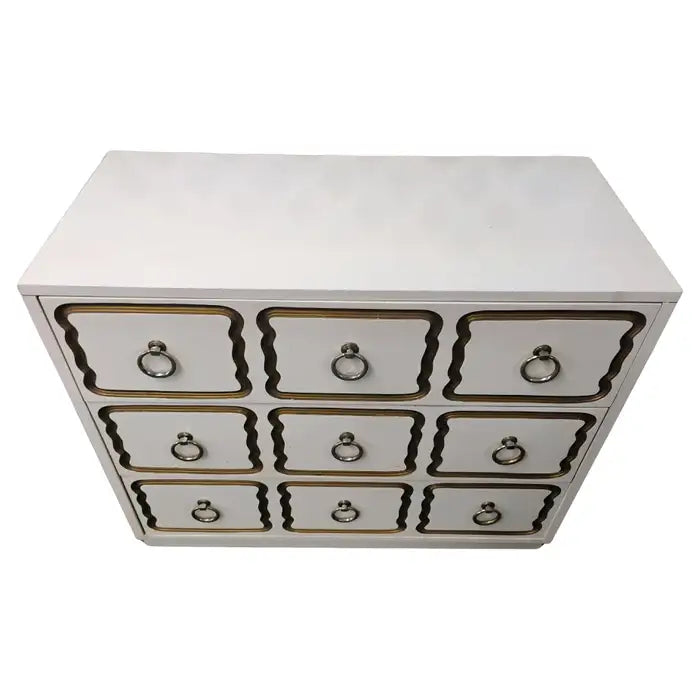 White lacquer storage chest