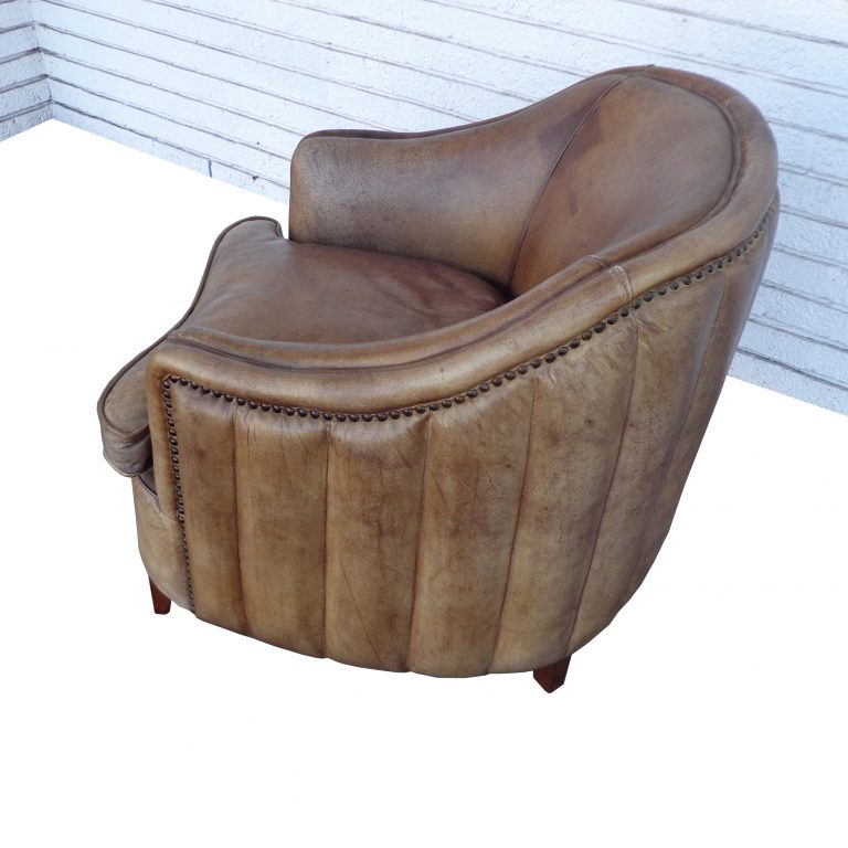 Retro barrel back lounge chair vintage look