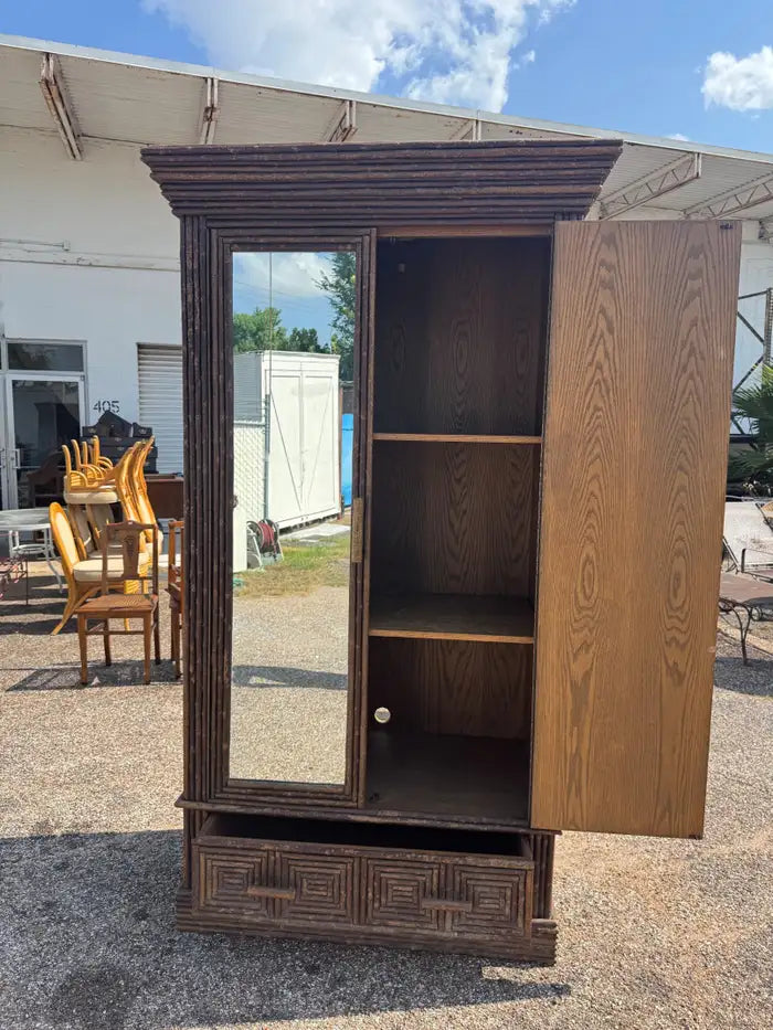 Classic mirrored bedroom storage cabinet