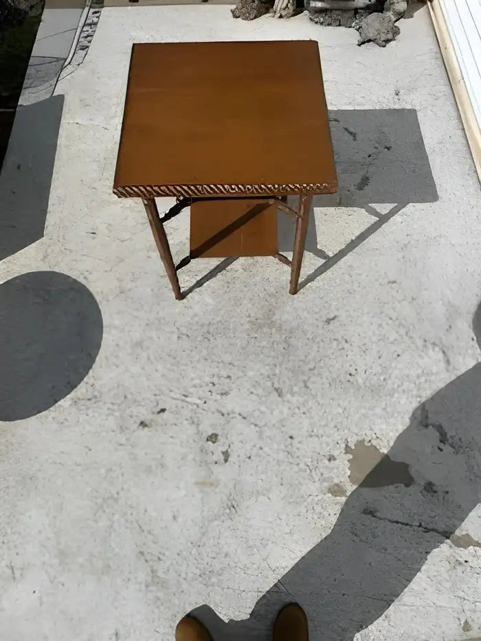 Decorative spiraled leg table on white rug