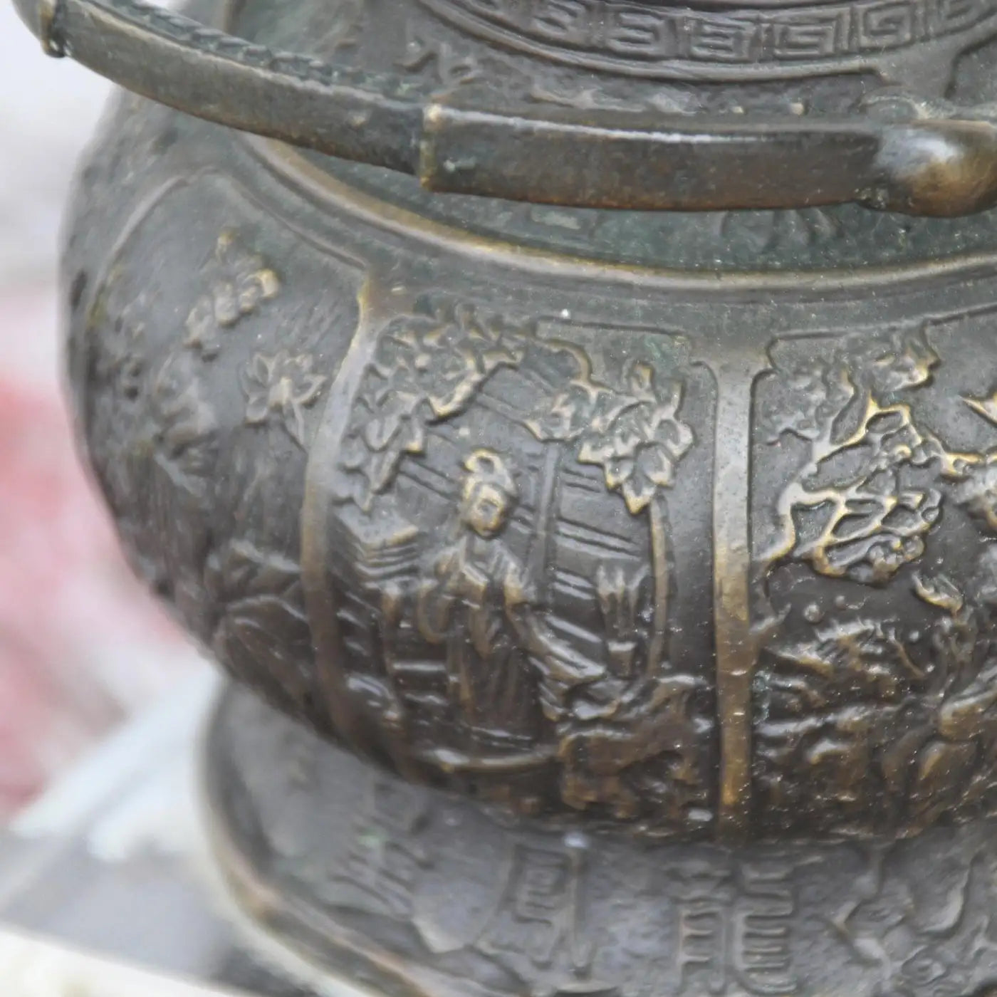 Chinoiserie style teapot lamp on lucite base