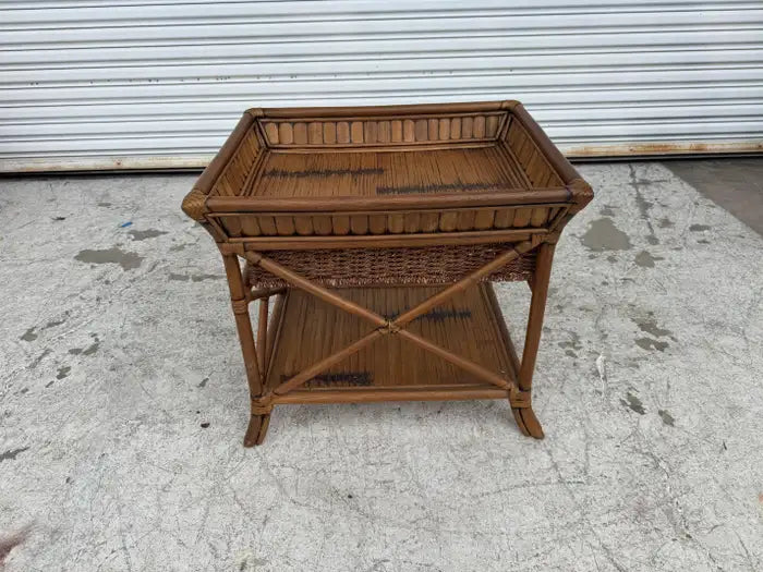 Decorative wicker side table with organic woven details
