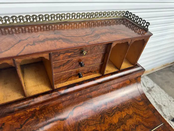 Burlwood veneer desk surface