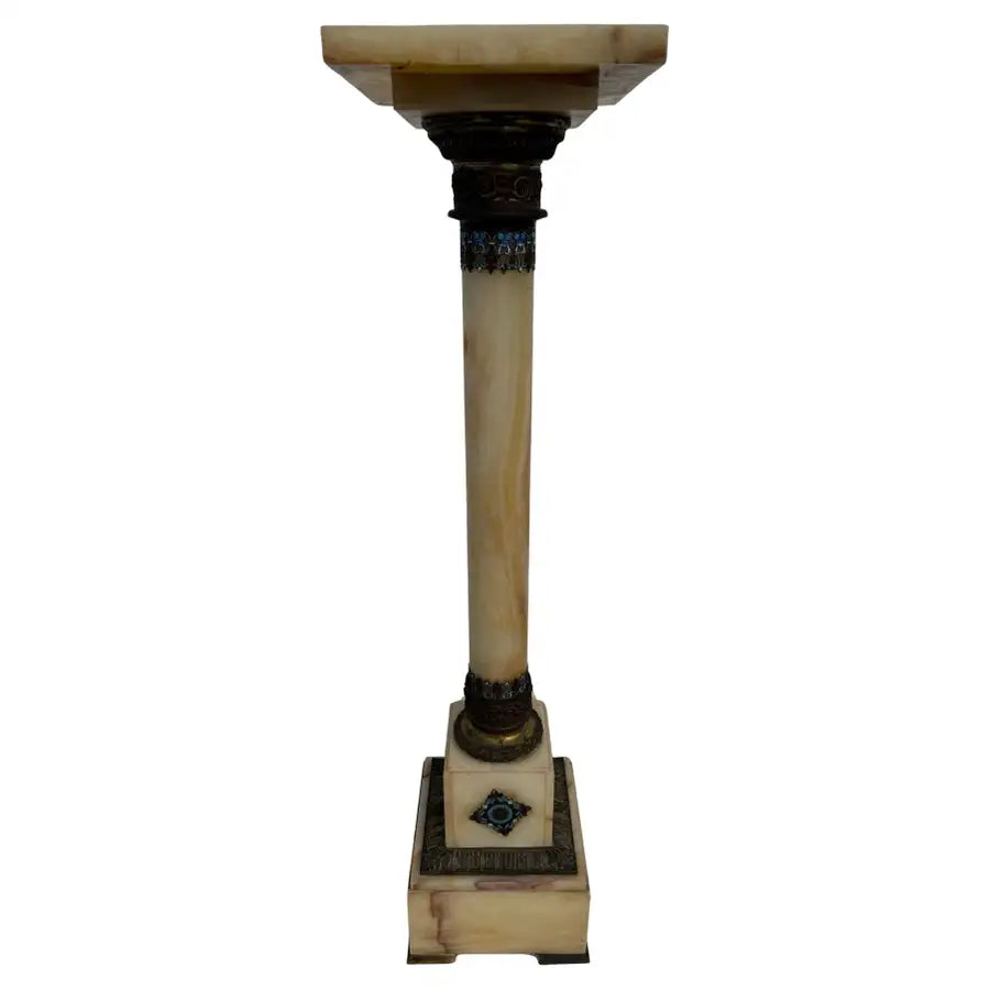 decorative onyx column with natural marble veining patterns