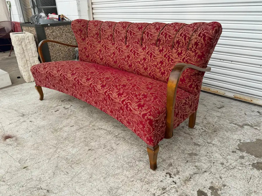 curved front lounge sofa with bentwood craftsmanship