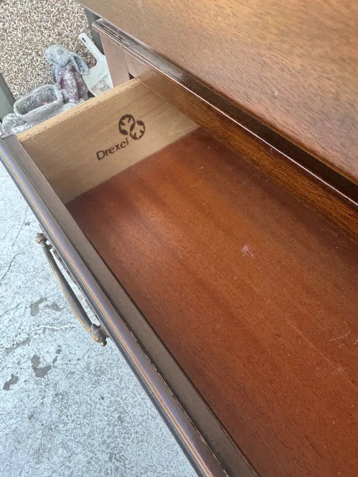 Antique style Drexel chest of drawers for bedroom storage
