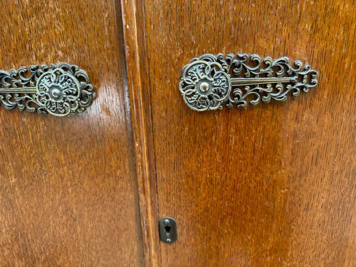 Decorative wooden wardrobe cabinet with traditional styling