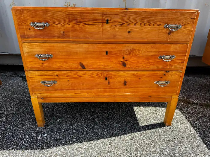 Scandinavian country pine chest of drawers