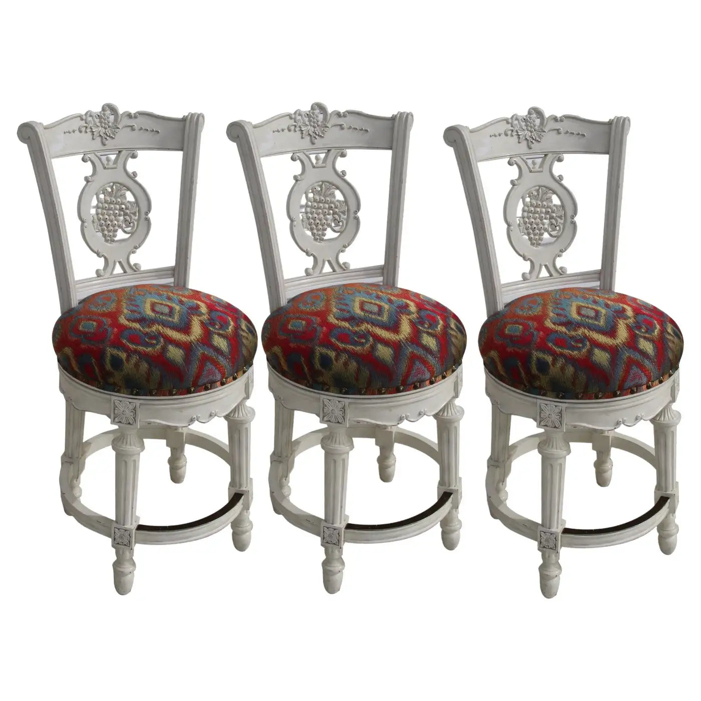 Stylish white carved bar stool with French flair