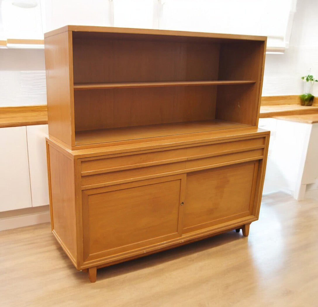 Five ft. Vintage Mahogany Breakfront by Rway w/ Four Shelves (MR13210)
