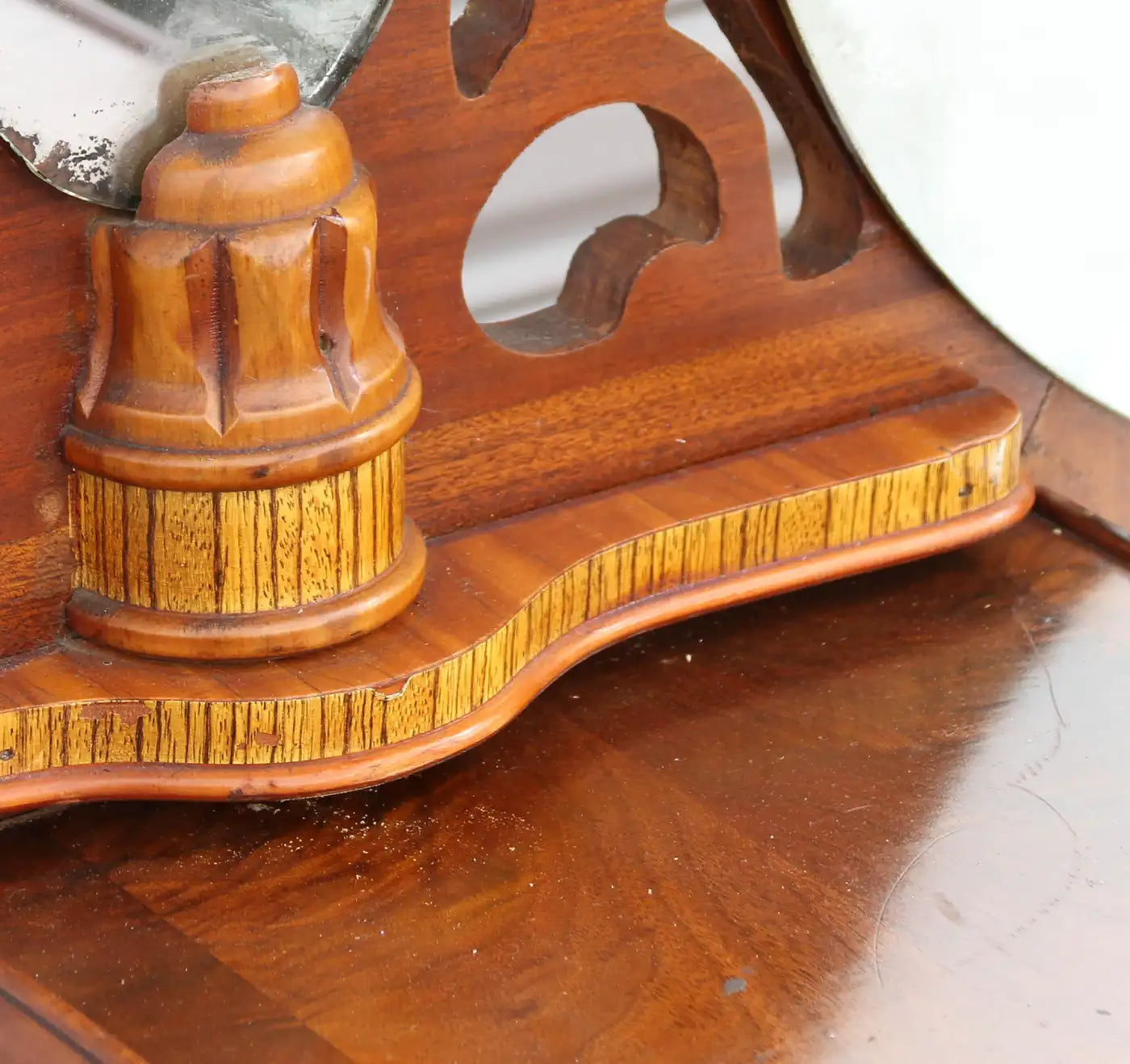 Triple mirror vintage vanity dresser Art Deco