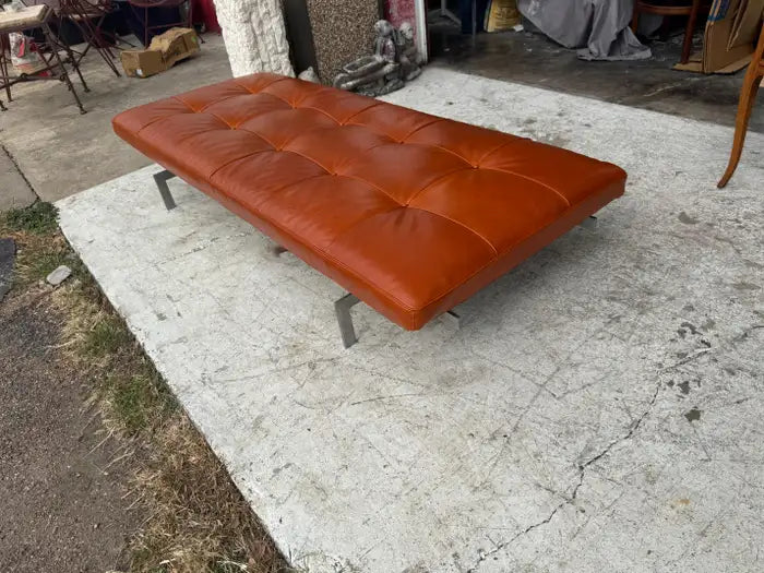 Tufted leather steel frame daybed