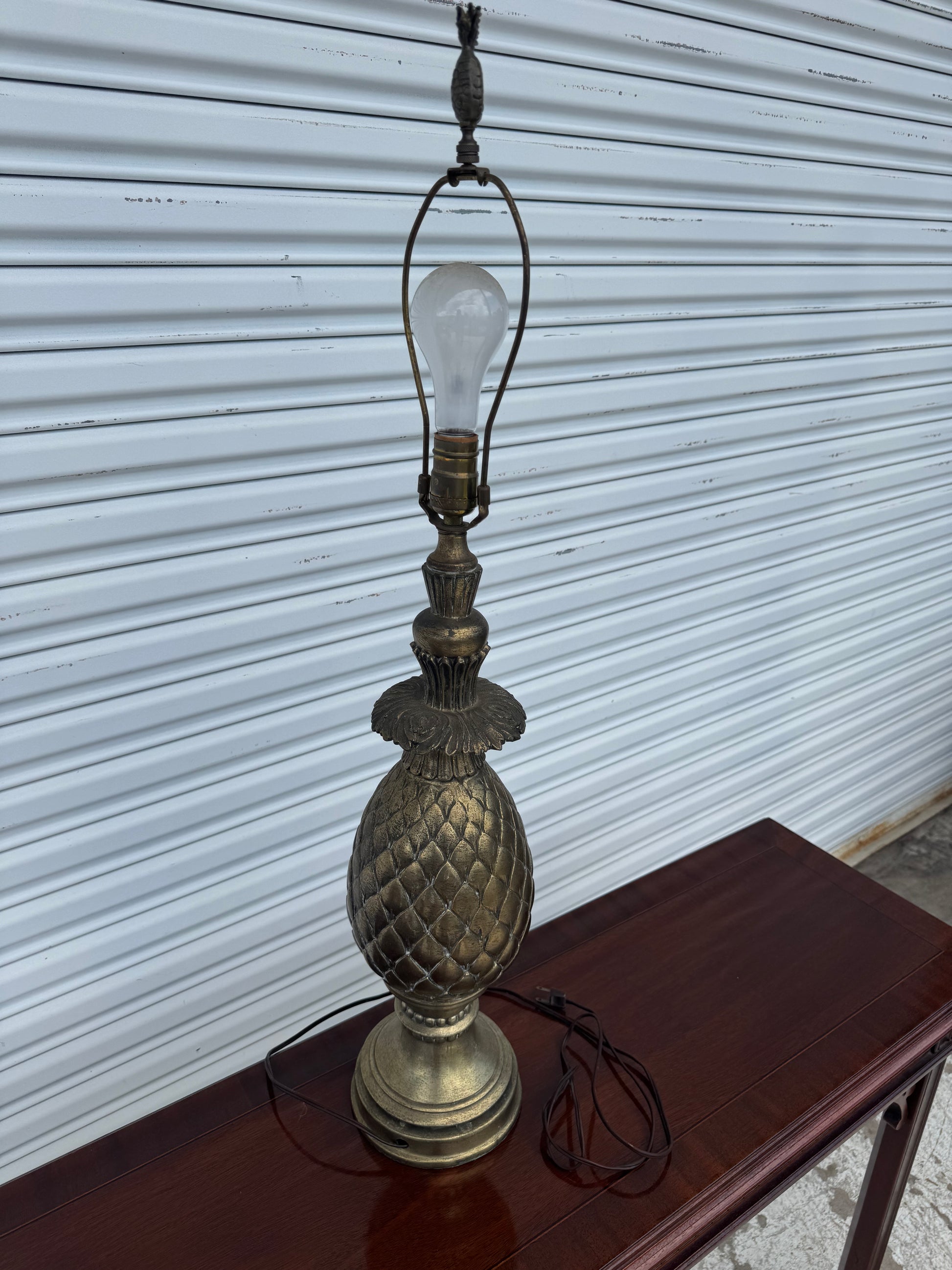 Whole view of tall pineapple table lamp with finial, elegant vintage home décor lighting.