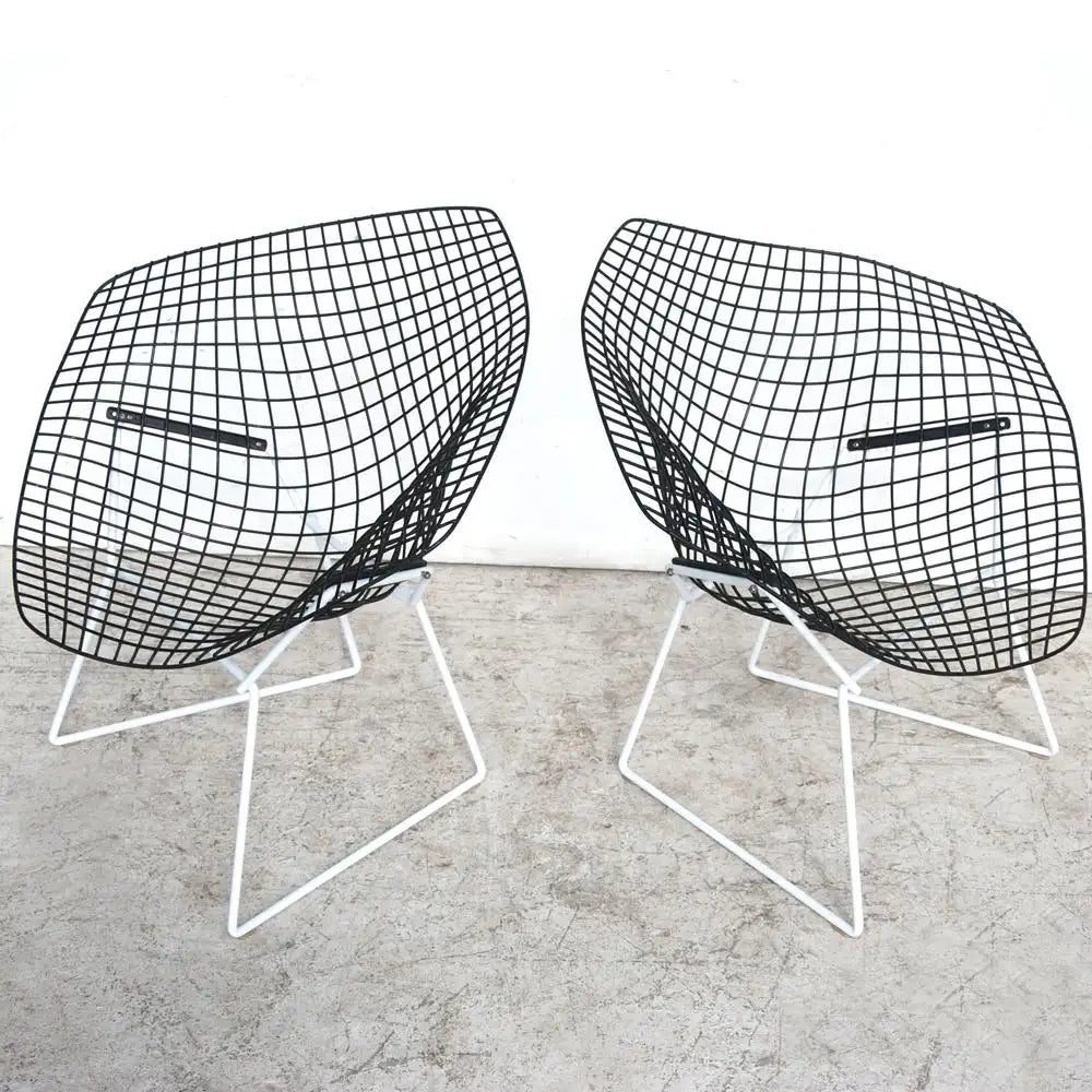 Modern lattice wireframe lounge patio chair