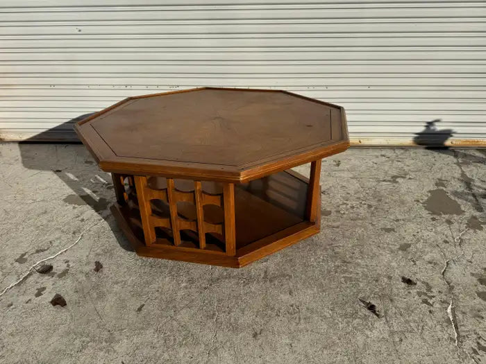 Heritage Furniture coffee table with clean mid century lines