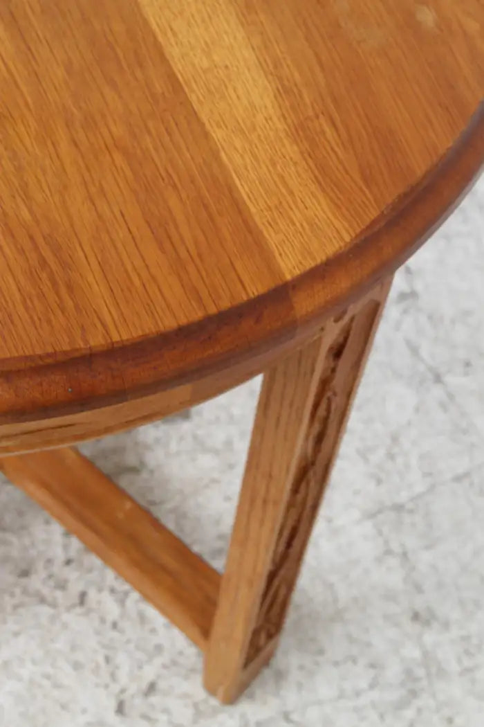 Vintage Mission Oak Round Top Occasional Table w/ Carved Legs and X Base Stretchers