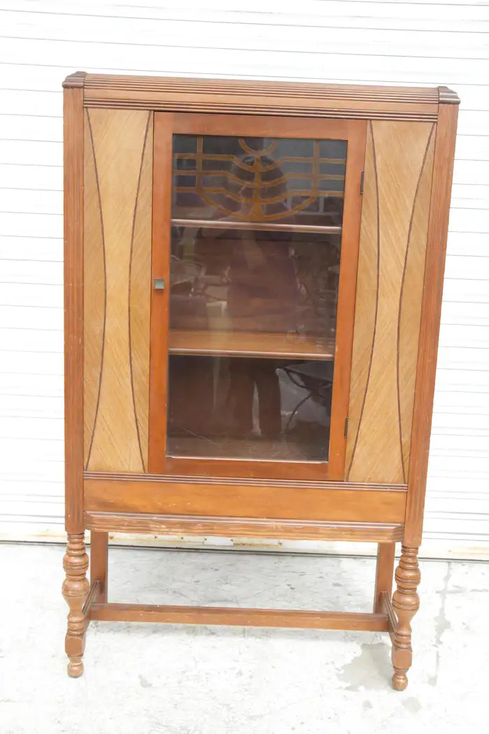 Antique 1930 Myers/Spalti Mfg Co Walnut Buffet