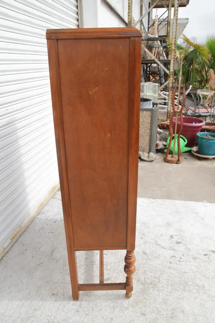 Antique 1930 Myers/Spalti Mfg Co Walnut Buffet