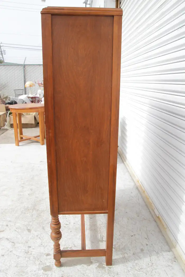 Antique 1930 Myers/Spalti Mfg Co Walnut Buffet