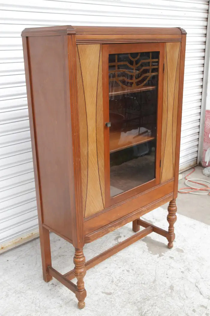 Antique 1930 Myers/Spalti Mfg Co Walnut Buffet