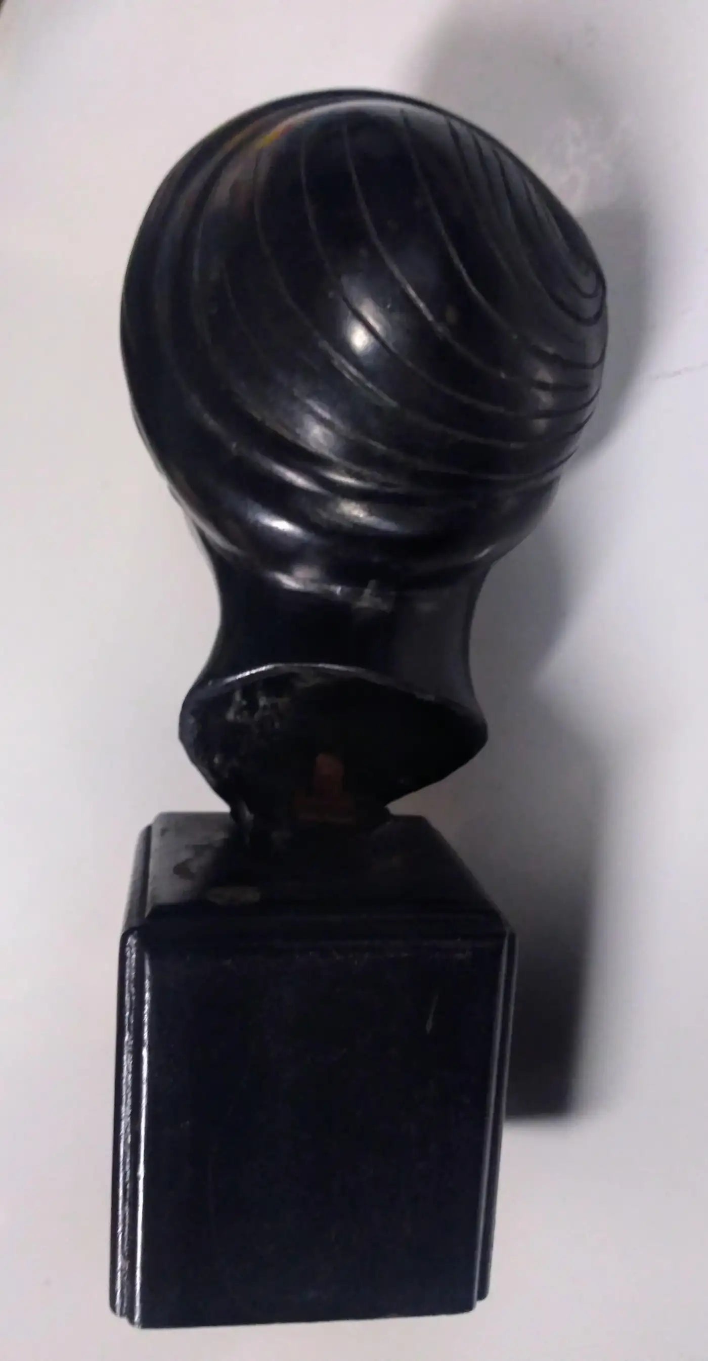 Asian bronze artist Nguyen Thanh Le statue
