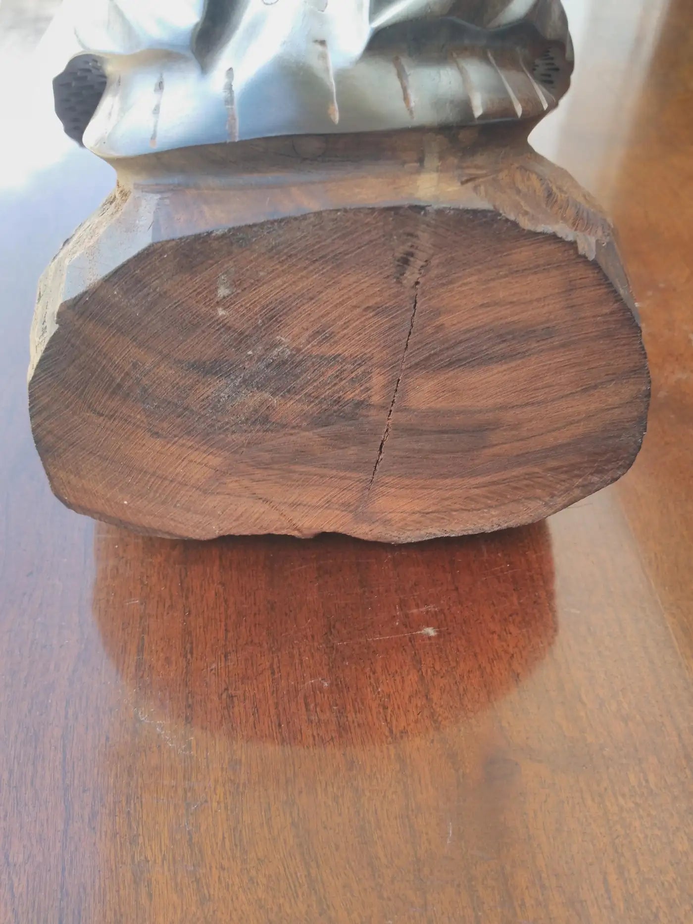 Hand-carved eagle wildlife sculpture