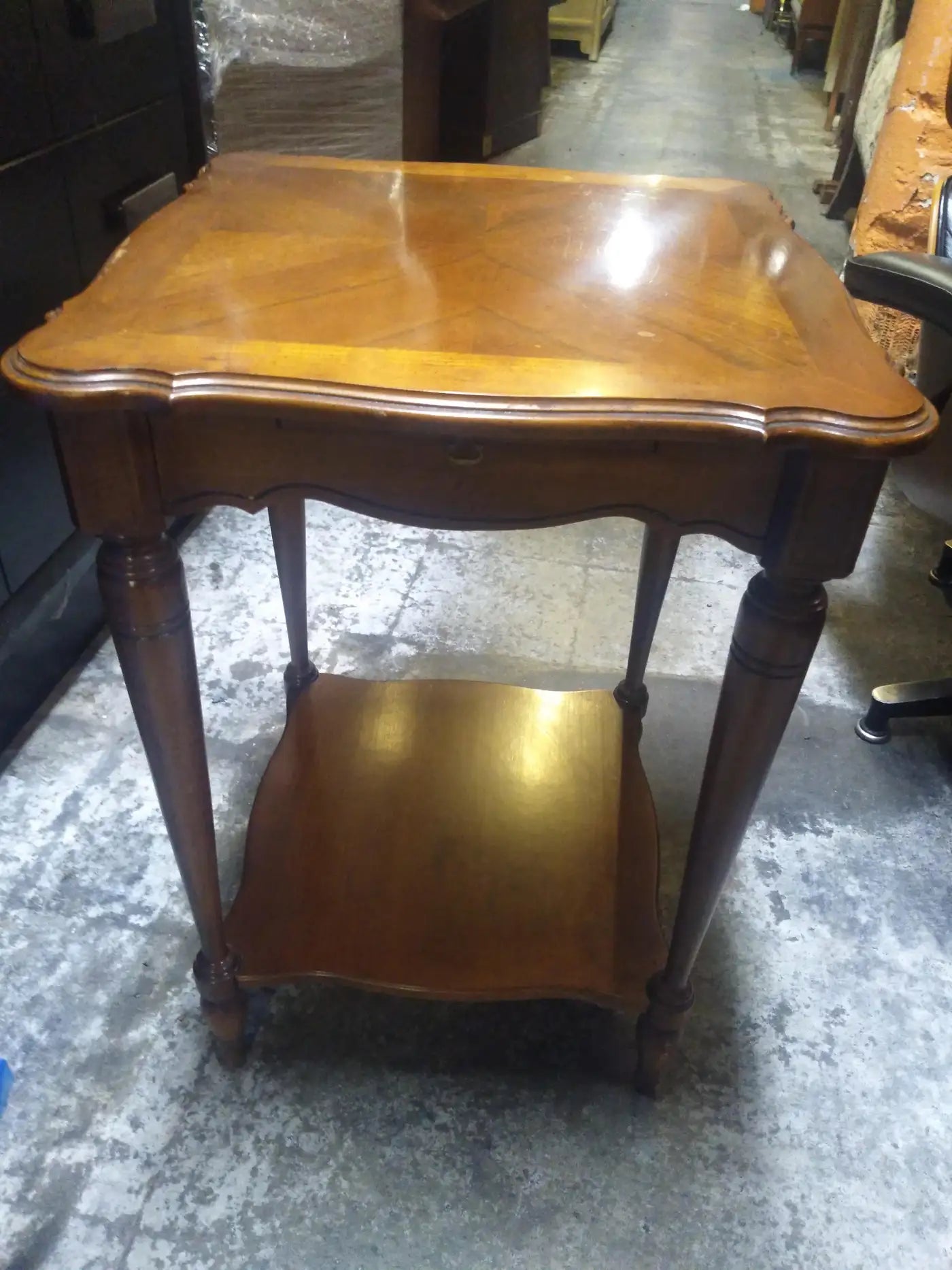 Classic Neoclassical walnut display stand