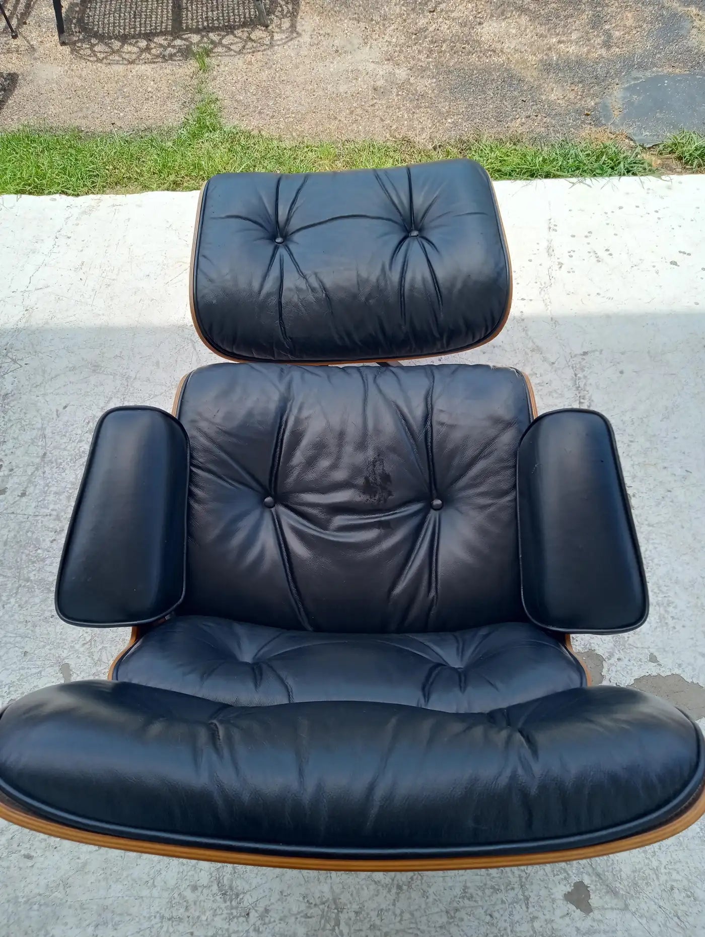 Herman Miller Eames Chair and Ottoman
