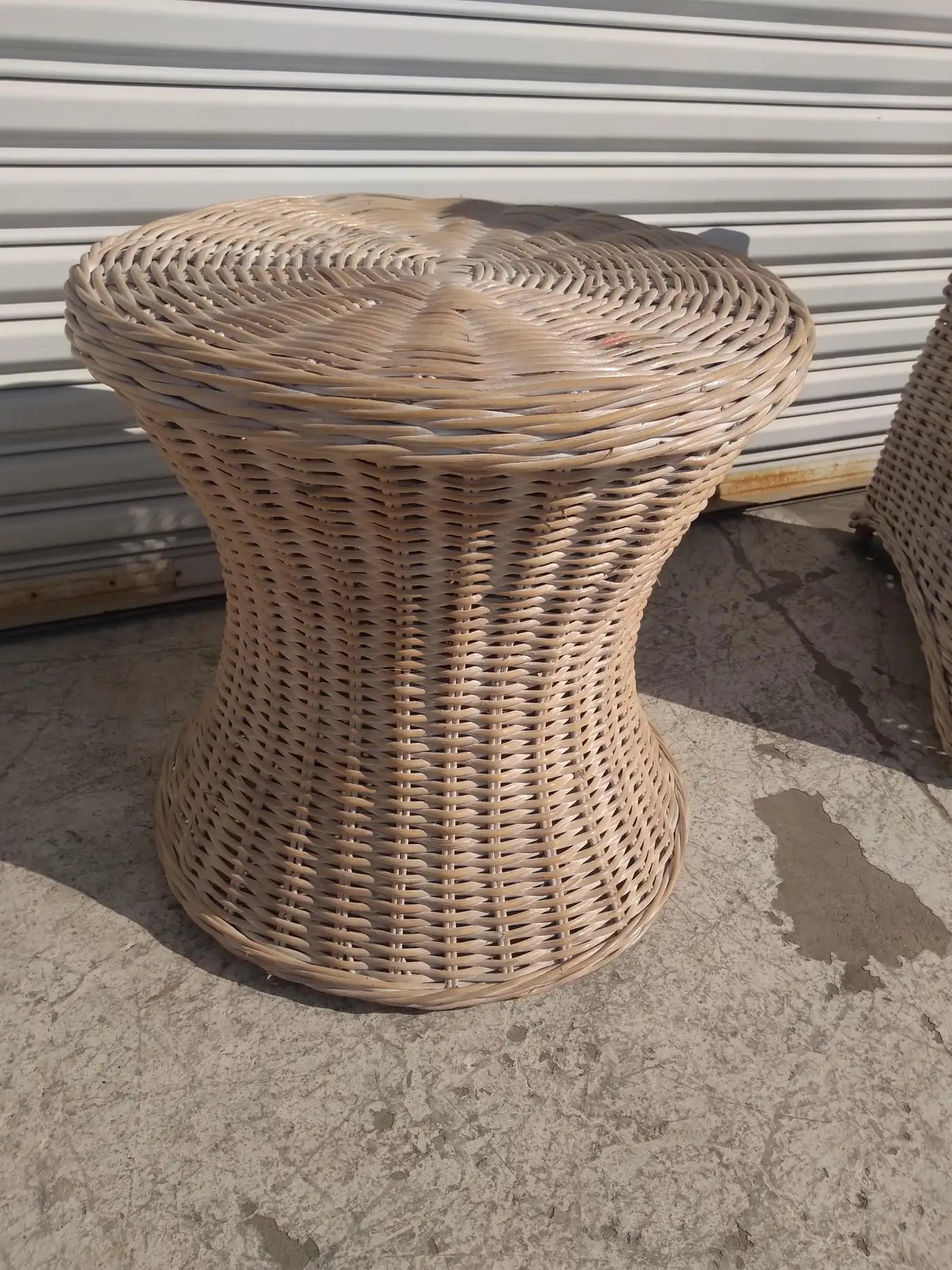 Round boho chic rattan bamboo coffee table