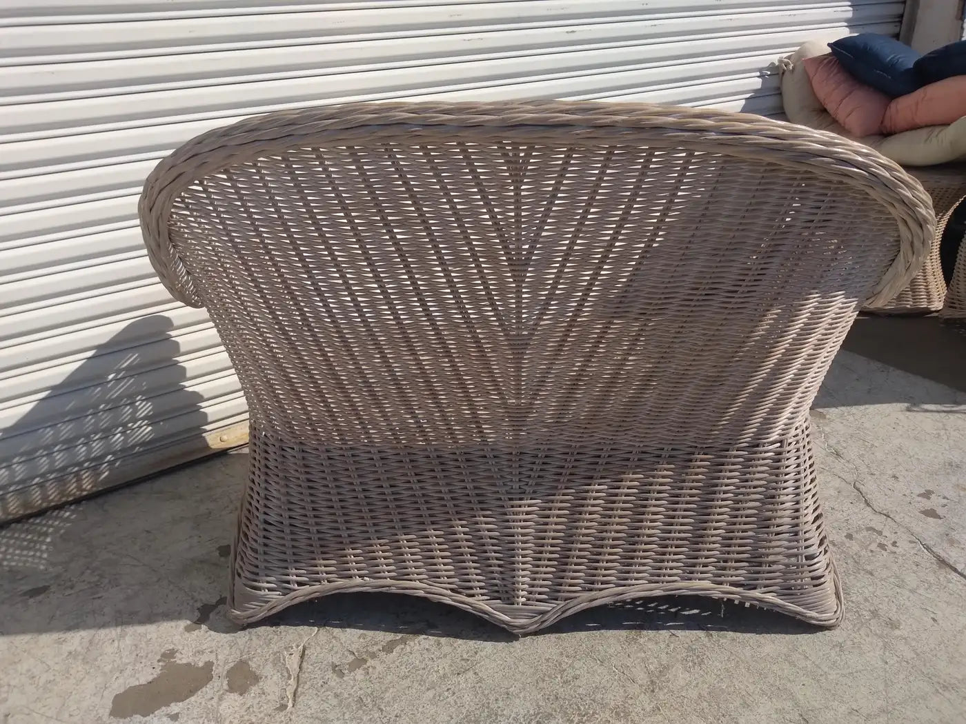 Vintage-inspired boho chic rattan bench