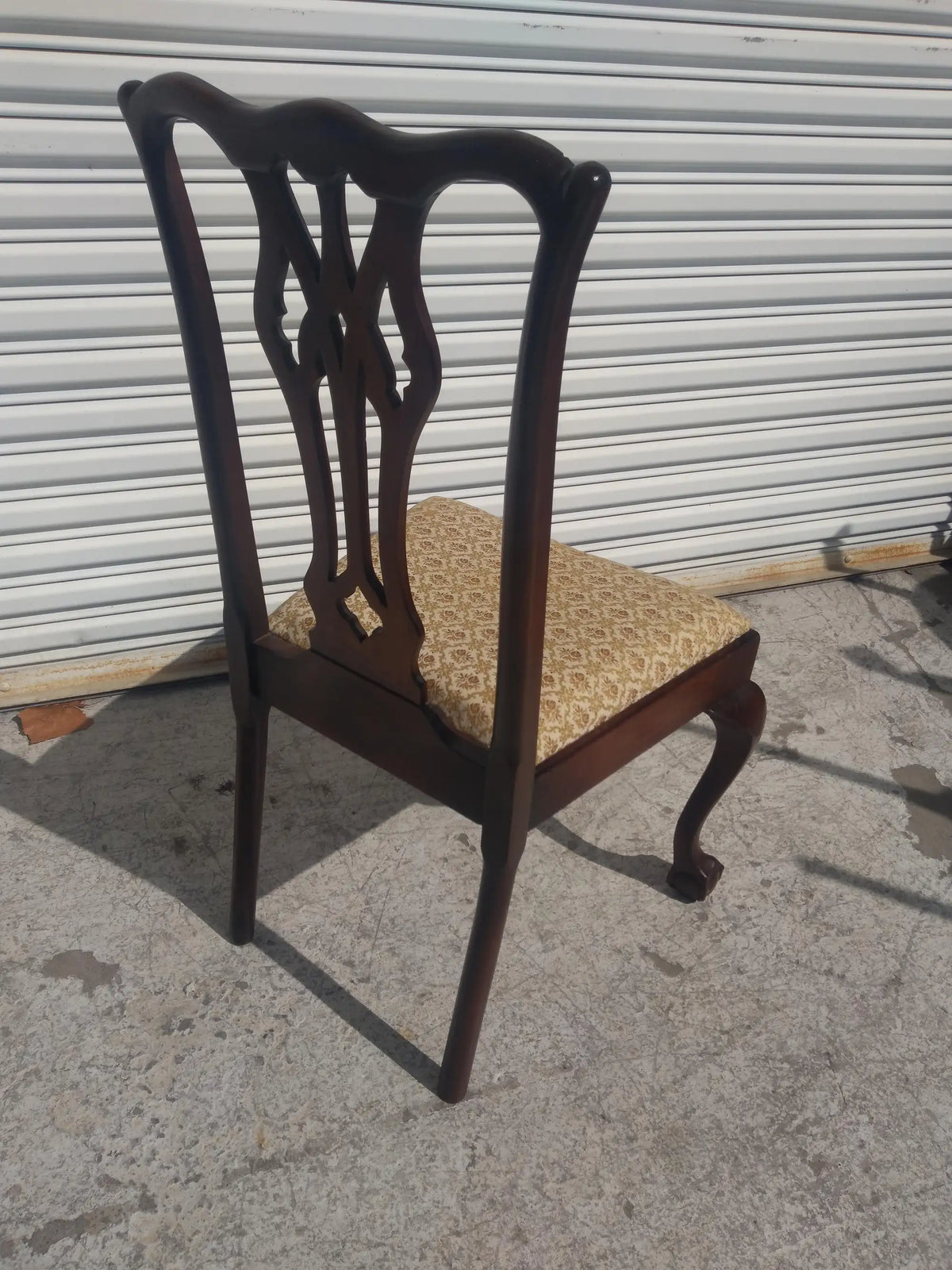 Set of 6 Walnut Chippendale Ball & Claw Style Dining Chairs