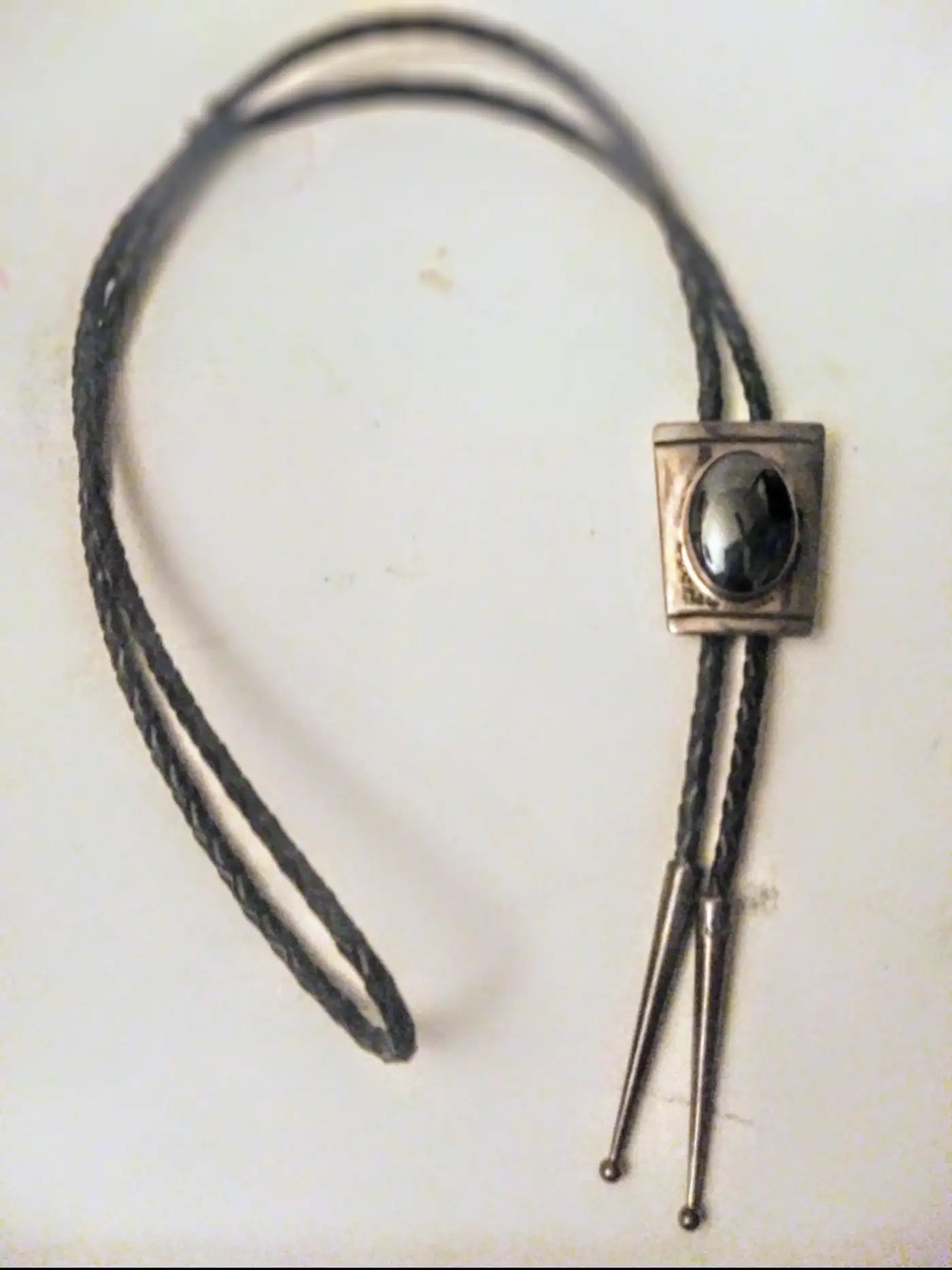 38" Leather& Sterling Bolo.Tie w/ Oval Onyx Setting Medallion