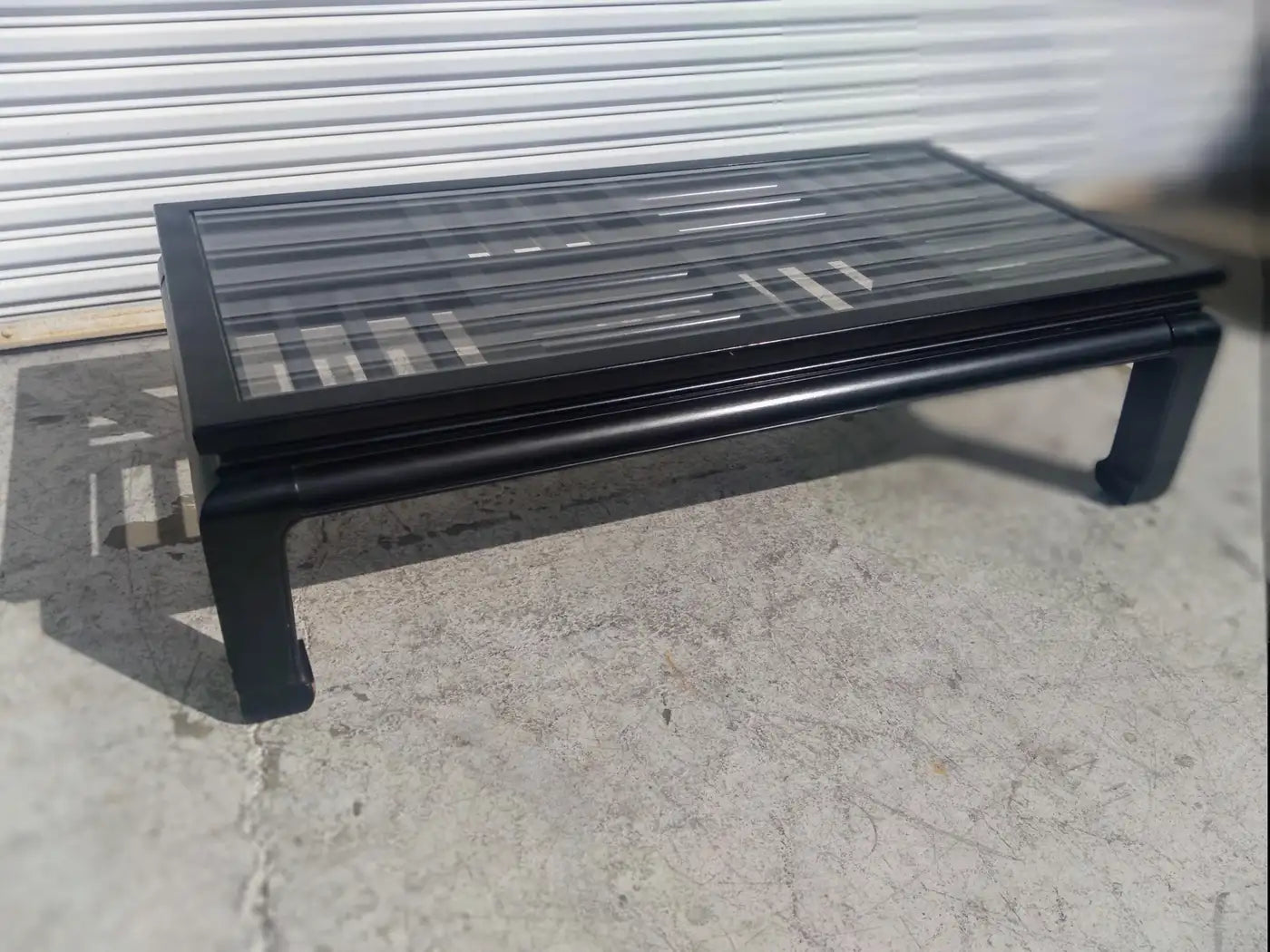 Luxury ebonized coffee table with Ming-style fretwork design